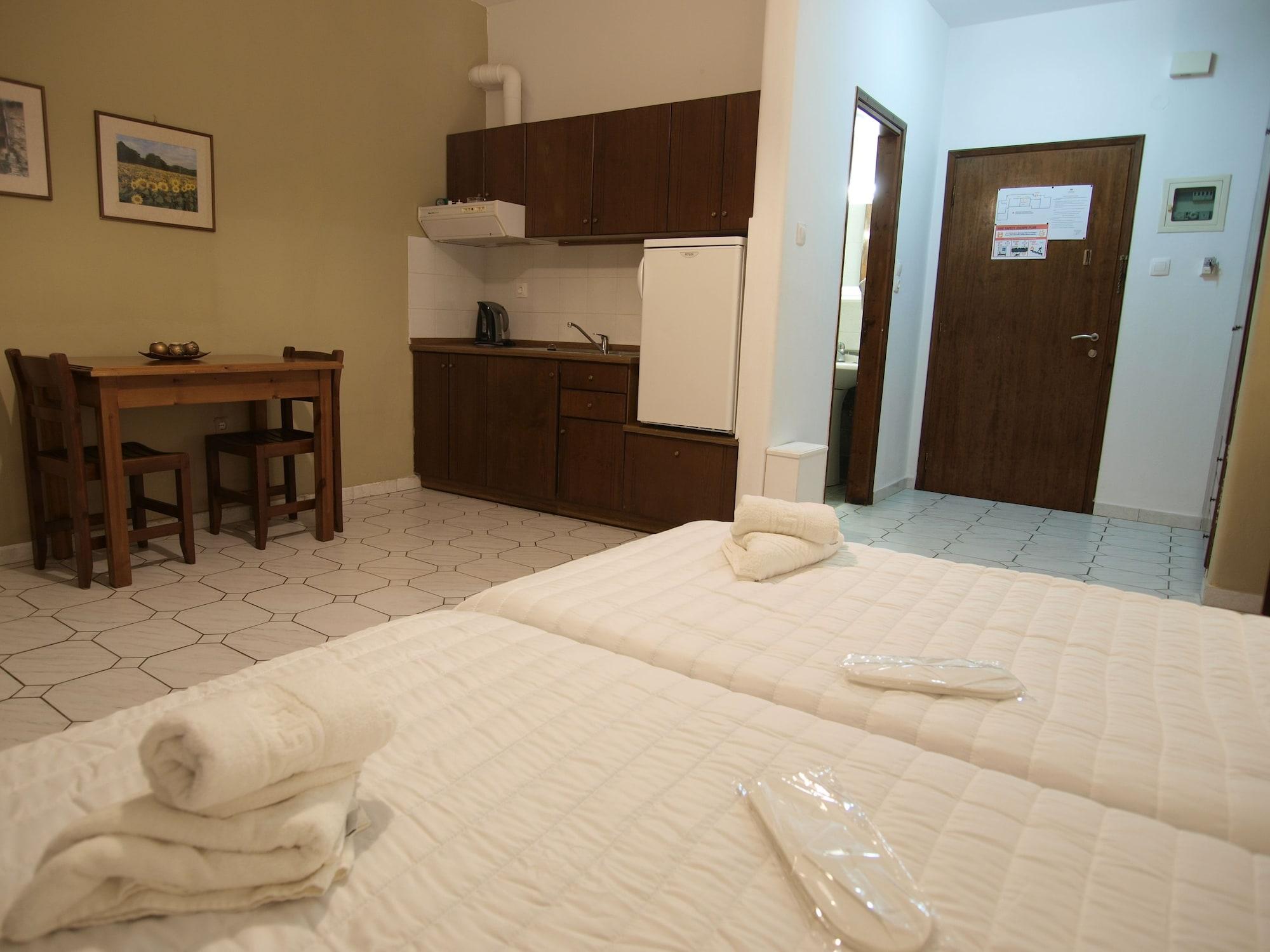 Kleopatra Traditional Hotel Apartments Stoúpa Esterno foto