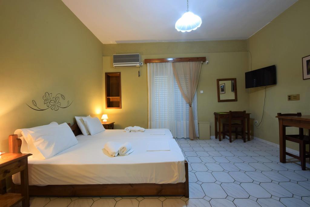 Kleopatra Traditional Hotel Apartments Stoúpa Esterno foto