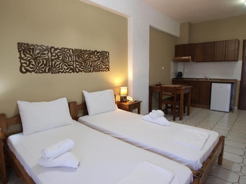 Kleopatra Traditional Hotel Apartments Stoúpa Esterno foto