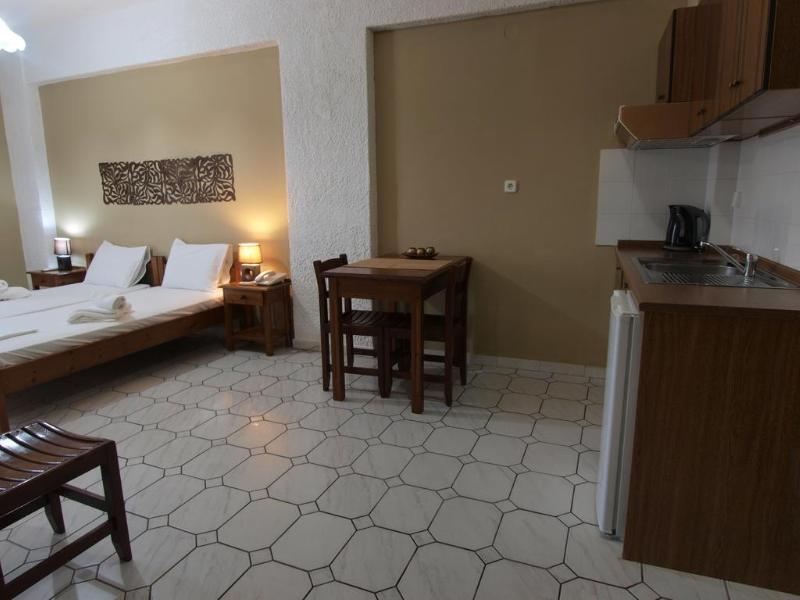 Kleopatra Traditional Hotel Apartments Stoúpa Esterno foto